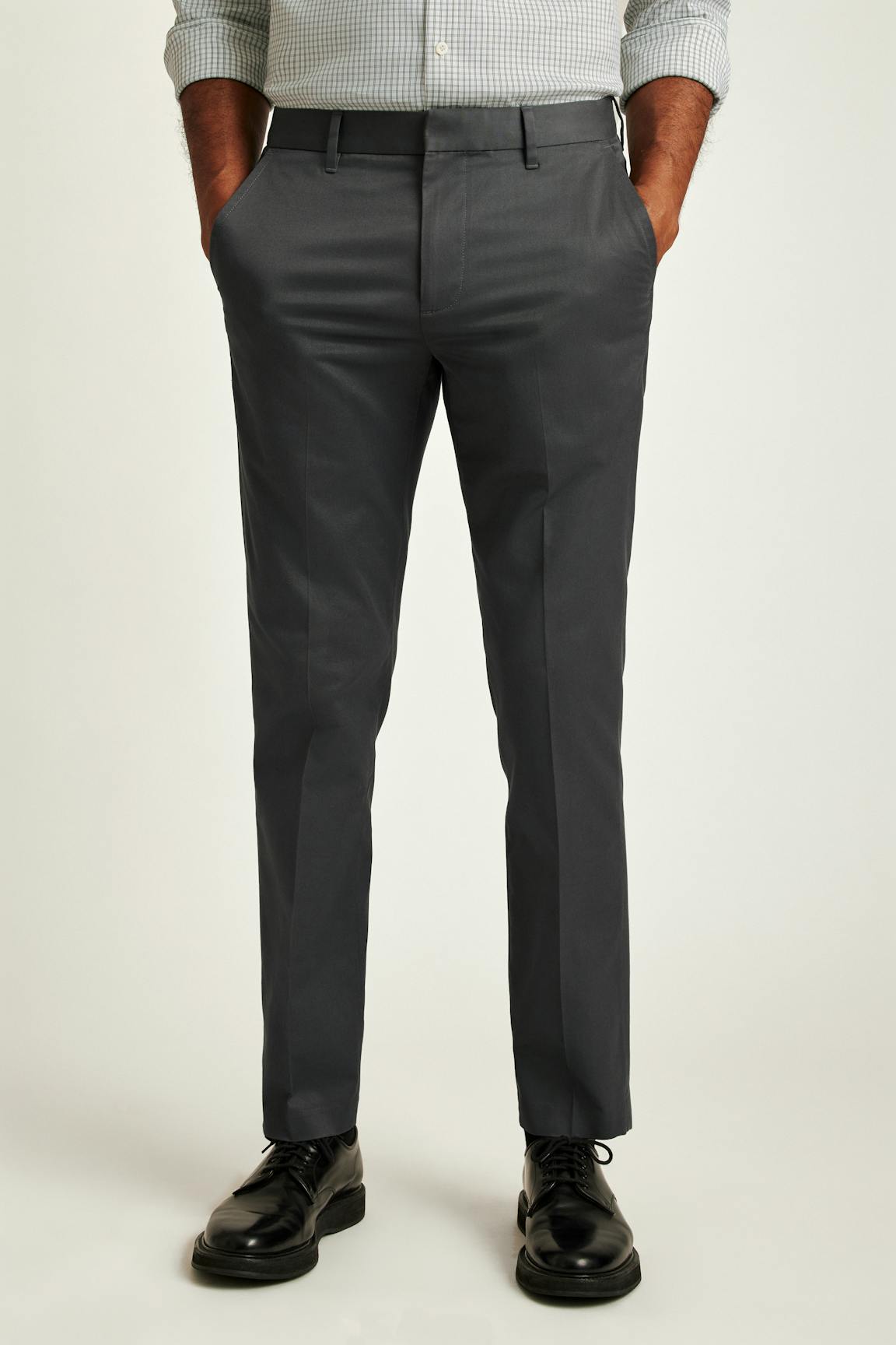 Weekday Warrior Dress Pants